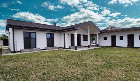 Prodej Rodinný dům, Rodinný dům, Senec, Slovensko