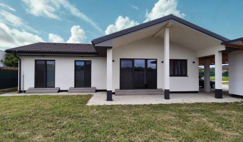 Prodej Rodinný dům, Rodinný dům, Senec, Slovensko