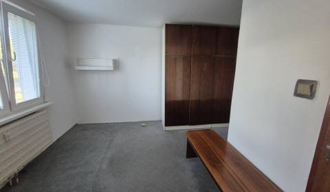 Prodej Byt 1+1, Byt 1+1, Komárno, Slovensko