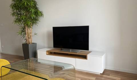 Prodej Byt 2+1, Byt 2+1, Jarabinková, Bratislava - Ružinov, Slovensko