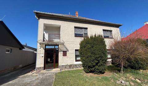 Prodej Rodinný dům, Rodinný dům, hlavna, Topoľčany, Slovensko