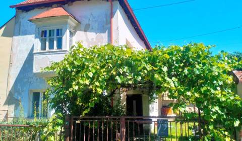 Prodej Rodinný dům, Rodinný dům, Nové Mesto nad Váhom, Slovensko