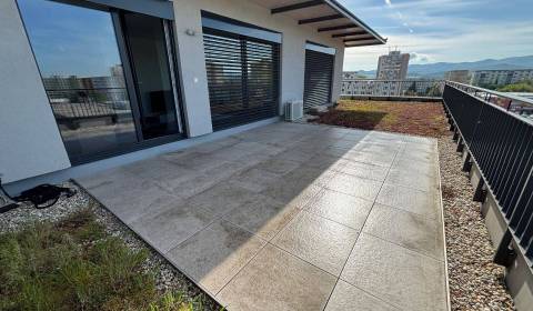 Prodej Byt 3+1, Byt 3+1, Streďanská, Topoľčany, Slovensko