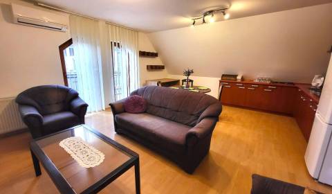 Prodej Byt 2+1, Byt 2+1, Štefánikova, Topoľčany, Slovensko