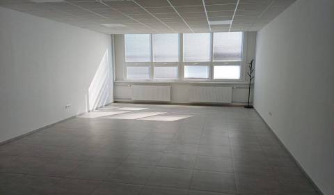 Pronájem Kancelářské prostory, Kancelářské prostory, Trnava, Slovensko