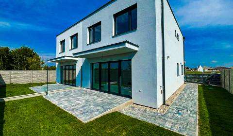 Prodej Rodinný dům, Rodinný dům, BÁČ, Dunajská Streda, Slovensko