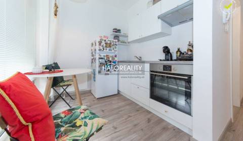 Prodej Byt 2+1, Bratislava - Lamač, Slovensko