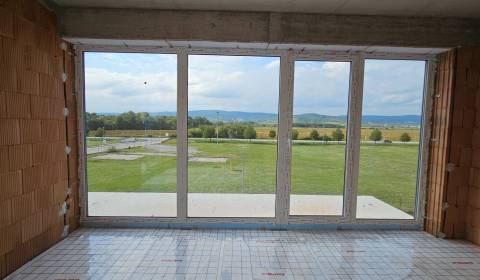 Prodej Byt 3+1, Byt 3+1, Dúhová, Pezinok, Slovensko