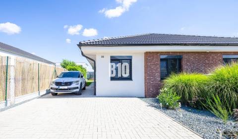 Prodej Rodinný dům, Rodinný dům, Miloslavov, Senec, Slovensko