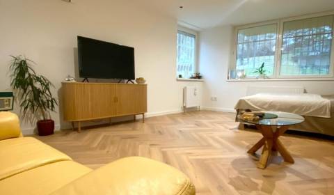 Prodej Byt 4+1, Byt 4+1, Cabanova, Bratislava - Dúbravka, Slovensko