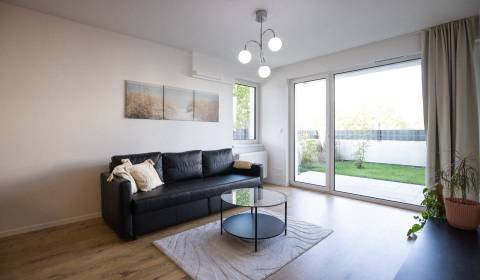 Pronájem Byt 2+1, Byt 2+1, Pri Vápenickom potoku, Bratislava - Záhorsk