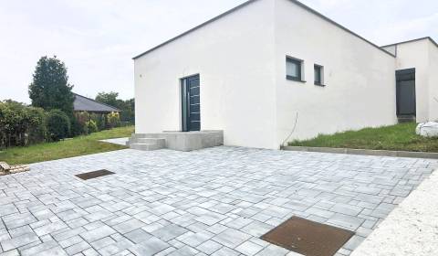 Prodej Rodinný dům, Rodinný dům, Pod agátmi, Nitra, Slovensko