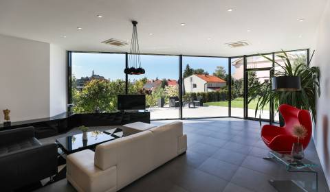 Prodej Rodinný dům, Rodinný dům, Svätourbanská, Nitra, Slovensko