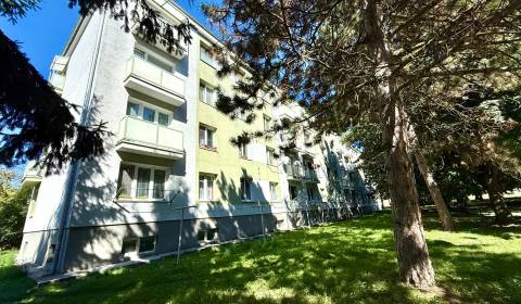 Prodej Byt 2+1, Byt 2+1, Kalinčiakova, Senica, Slovensko