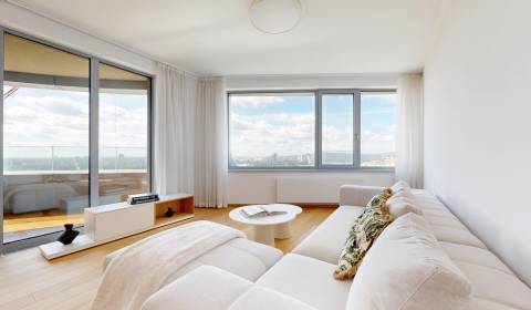 Pronájem Byt 3+1, Byt 3+1, Čulenova, Bratislava - Staré Mesto, Slovens