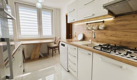 Prodej Byt 3+1, Byt 3+1, Cintorínska, Trebišov, Slovensko