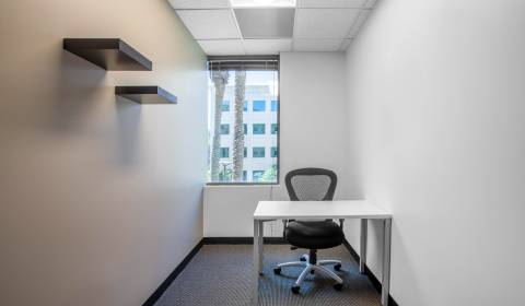 Pronájem Kancelářské prostory, Kancelářské prostory, Prievozská 4D, Br