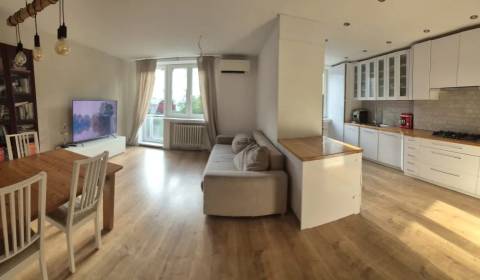 Prodej Byt 3+1, Byt 3+1, Sokolská, Bratislava - Staré Mesto, Slovensko