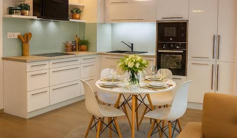 Prodej Byt 3+1, Byt 3+1, Bernolákova, Bratislava - Staré Mesto, Sloven