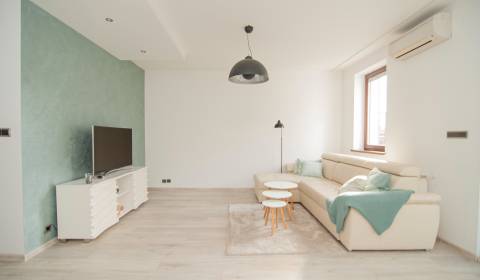 Prodej Byt 3+1, Byt 3+1, Kováčska, Bratislava - Nové Mesto, Slovensko