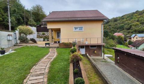 Prodej Rodinný dům, Rodinný dům, Hlboké nad Váhom, Bytča, Slovensko