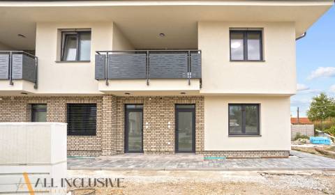 Pronájem Byt 3+1, Byt 3+1, Dunajská Streda, Slovensko