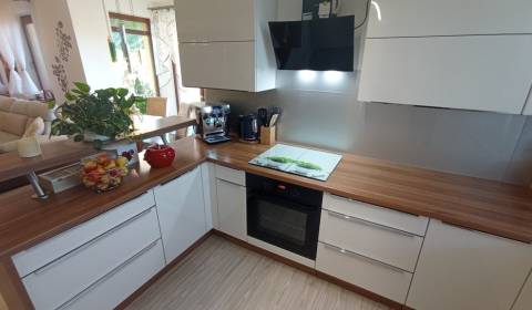 Prodej Rodinný dům, Rodinný dům, Nitra, Slovensko