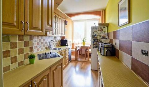 Prodej Byt 3+1, Byt 3+1, Čadca, Slovensko