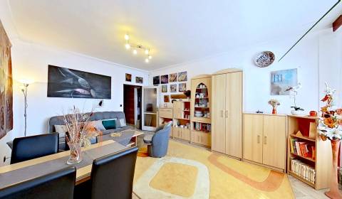 Prodej Byt 3+1, Byt 3+1, Čsl. Parašutistov, Bratislava - Nové Mesto, S