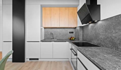 Prodej Byt 3+1, Byt 3+1, Trnavská cesta, Bratislava - Nové Mesto, Slov