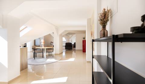 Pronájem Byt 3+1, Byt 3+1, Štefánikova trieda, Nitra, Slovensko