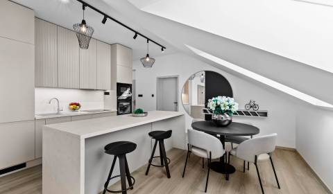 Pronájem Byt 4+1, Byt 4+1, Trnavská cesta, Bratislava - Nové Mesto, Sl