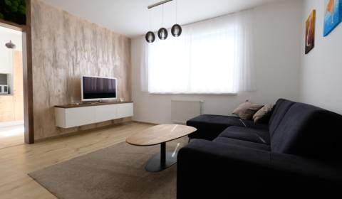 Pronájem Byt 2+1, Byt 2+1, M. R. Štefánika, Senec, Slovensko