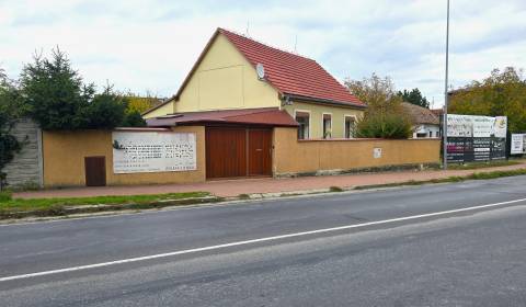 Prodej Rodinný dům, Rodinný dům, Podjavorinskej, Nové Mesto nad Váhom,