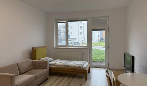 Pronájem Prostory pro obchod, Prostory pro obchod, Hlavná, Trnava, Slo