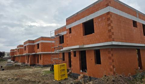 Prodej Rodinný dům, Rodinný dům, Triblavinská, Senec, Slovensko