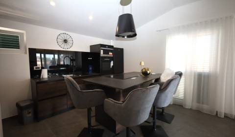 Prodej Rekreační apartmán, Rekreační apartmán, Vodice, Chorvátsko