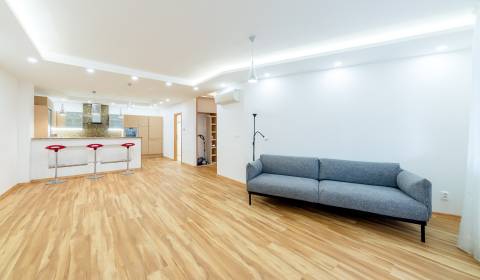 Pronájem Byt 3+1, Byt 3+1, Hany Meličkovej, Bratislava - Karlova Ves, 