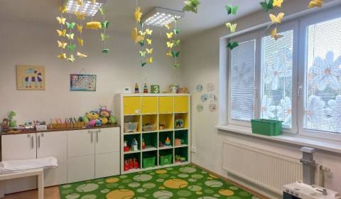 Pronájem Rodinný dům, Rodinný dům, Mierová, Bratislava - Ružinov, Slov