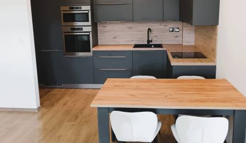 Pronájem Byt 2+1, Byt 2+1, Suchoňova, Poprad, Slovensko