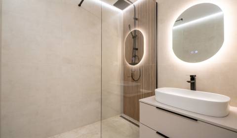 Prodej Byt 3+1, Byt 3+1, Pod kaštieľom, Ilava, Slovensko