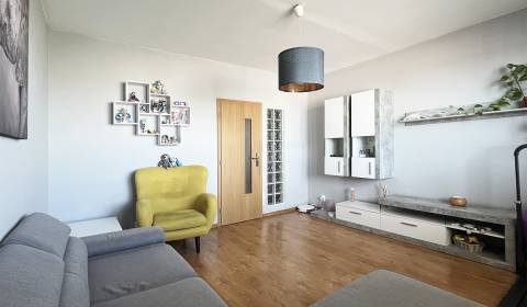 Pronájem Byt 2+1, Byt 2+1, Furdekova, Bratislava - Petržalka, Slovensk