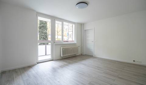 Prodej Byt 4+1, Byt 4+1, K. Šmidkeho, Trenčín, Slovensko