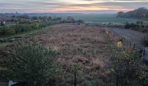 Prodej Pozemky - bydlení, Pozemky - bydlení, Nové Zámky, Slovensko