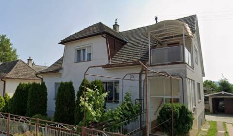 Prodej Rodinný dům, Rodinný dům, Nové Mesto nad Váhom, Slovensko
