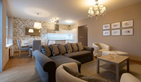 Pronájem Byt 3+1, Byt 3+1, Mýtna, Bratislava - Staré Mesto, Slovensko