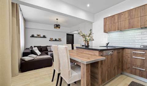 Prodej Byt 2+1, Byt 2+1, Košická, Bratislava - Ružinov, Slovensko