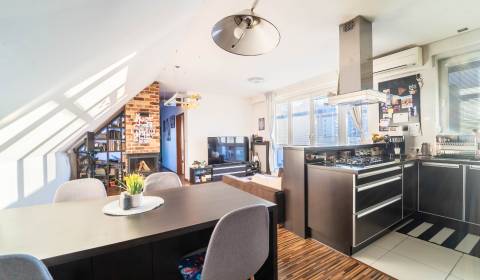 Prodej Byt 2+1, Byt 2+1, Vajanského, Pezinok, Slovensko