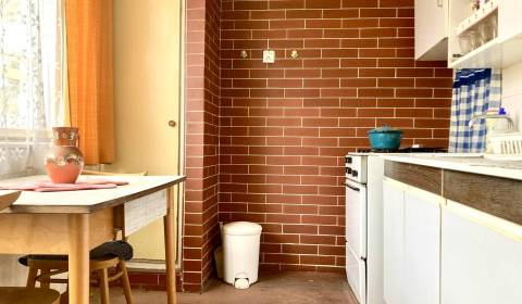 Prodej Byt 3+1, Byt 3+1, Mederčská, Komárno, Slovensko