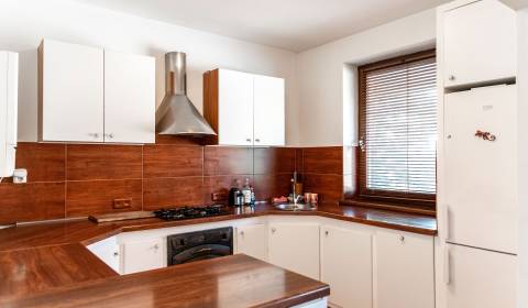 Prodej Byt 2+1, Byt 2+1, Mierová, Bratislava - Ružinov, Slovensko